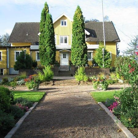 Vaenhems Cafe & Vandrarhem Korsberga Exterior photo